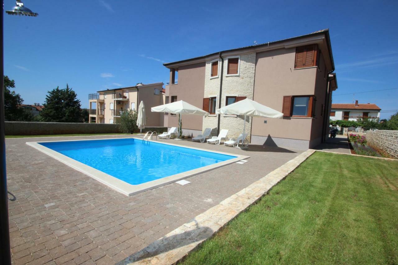 Villa Dora Vabriga Tar-Vabriga Екстериор снимка