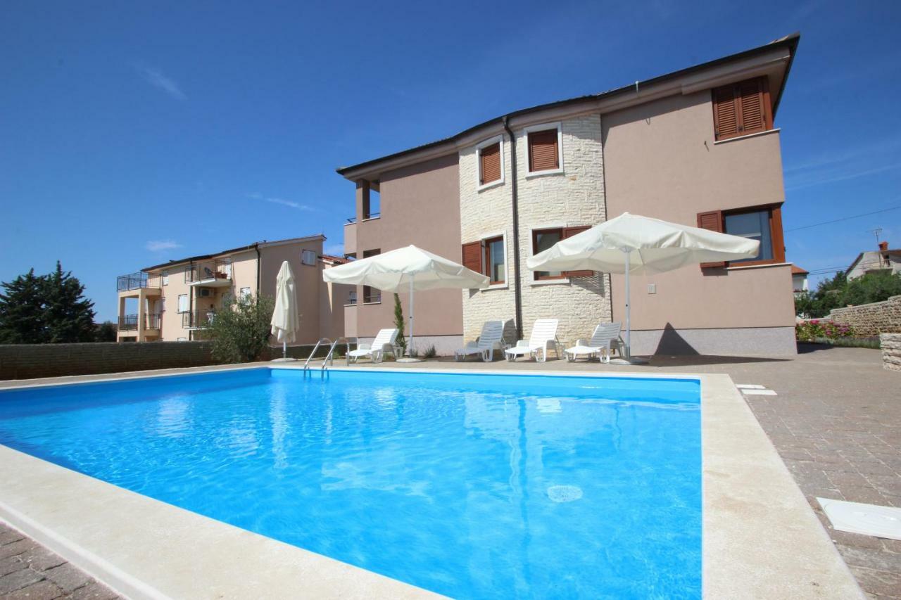 Villa Dora Vabriga Tar-Vabriga Екстериор снимка